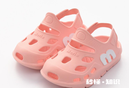 洞洞鞋会不会臭脚 怎么穿洞洞鞋不臭