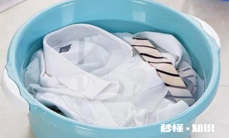 衣服非要洗到没泡沫吗 衣服上泡沫没洗干净有事吗