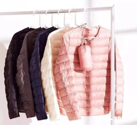 羽绒服用什么洗最好 羽绒服怎样洗最好还洗的干净