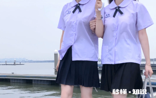 泰国校服是白色还是紫色的 泰国校服上的字母刺绣是什么意思