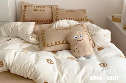 牛奶绒和纯棉四件套哪个好 为什么不建议买牛奶绒四件套