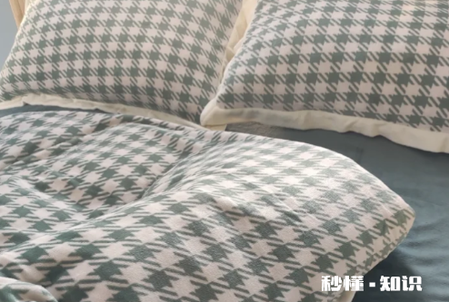 牛奶绒和纯棉四件套哪个好 为什么不建议买牛奶绒四件套