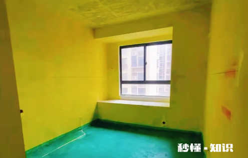 天花板需要刷墙固吗 墙固透明的好还是黄的好