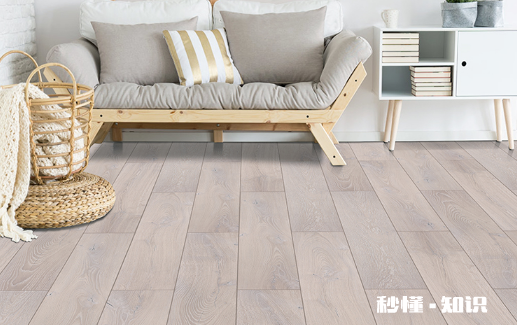 木地板油腻用什么去除 木地板油腻用什么清洗