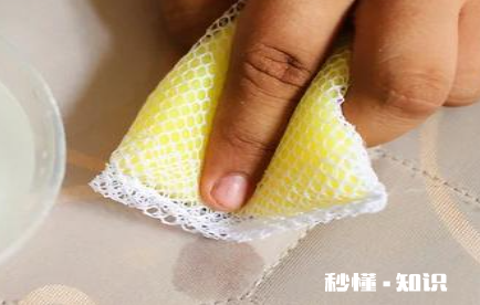 床垫沾了姨妈怎么洗 血在床垫上干了怎么办