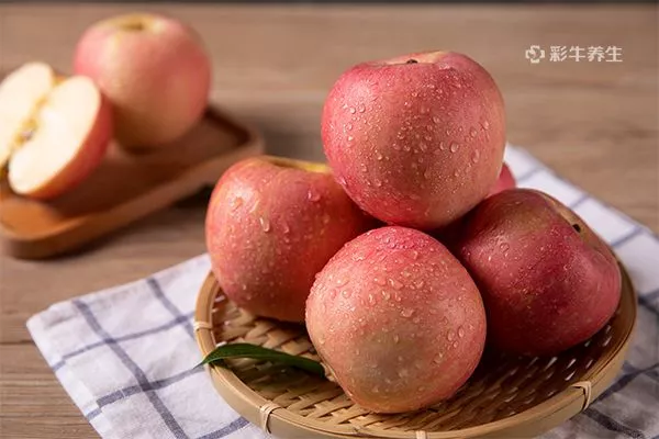 晚上可以吃苹果吗 晚上吃苹果有什么好处