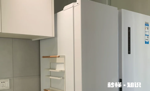 冰箱老是突然嘎嘣一声怎么回事 冰箱两侧手摸上去为什么有响声呢