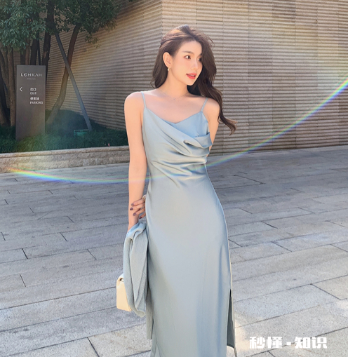 穿吊带裙会性感吗 怎么能把吊带裙穿得好看