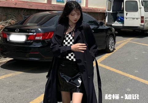 风衣每次穿完都要洗吗 风衣多久洗一次合适