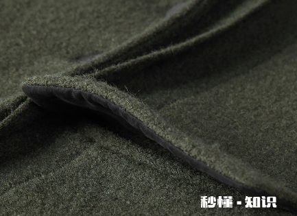 新买的澳毛大衣有味道要不要洗 澳毛大衣洗过味道还是很大怎么办