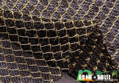 金属丝衣服怎么洗没褶子 金属丝面料洗皱了怎么办