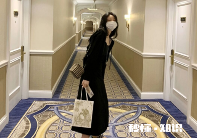 吊带连衣裙怎么搭配 吊带连衣裙夏季搭配推荐图片