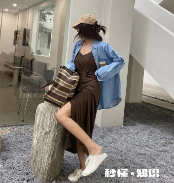 吊带连衣裙怎么搭配 吊带连衣裙夏季搭配推荐图片