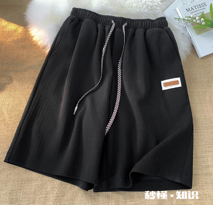 运动短裤里面穿的长裤叫什么 短裤加长裤的运动裤叫什么