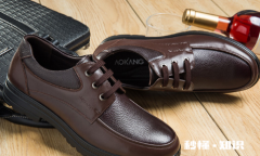 鞋上写的是牛皮革是真皮吗 鞋的材质是牛皮革是什么意思