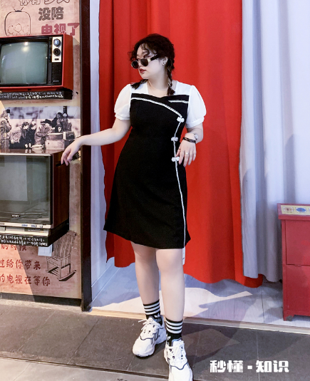 旗袍裙配马丁靴可以吗 长款旗袍配什么鞋子好看