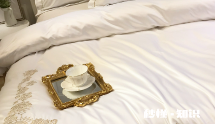 丝绸四件套怎么清洗 真丝被套可以干洗吗