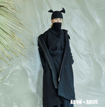 澳毛大衣能用挂烫机吗 澳毛大衣用挂烫机怎么烫