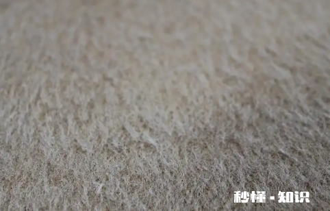 仿羊绒是什么面料 仿羊绒和水晶绒有什么区别