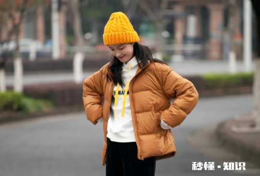 羽绒服一股鸭子味道还能穿吗 羽绒服一股鸭子味道怎么办