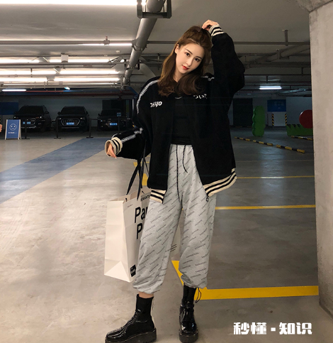 拼色衣服怎么洗不串色 拼接的衣服串色了怎么办