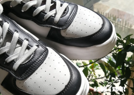 卸妆水擦鞋是真的干净吗 卸妆水擦鞋会对鞋有伤害么