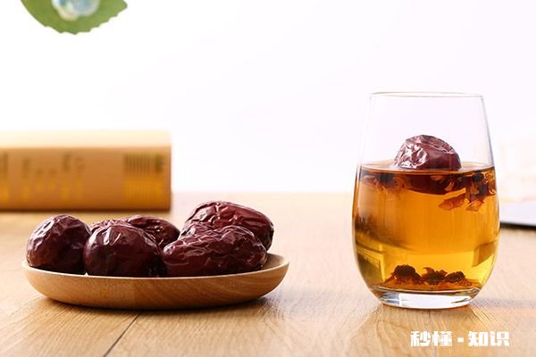 红枣泡水喝的禁忌 红枣泡水喝的注意事项
