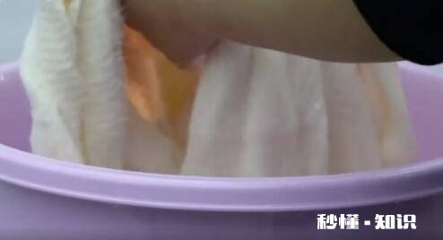 獭兔毛内胆比羽绒服暖和吗 獭兔毛怎么自己在家洗