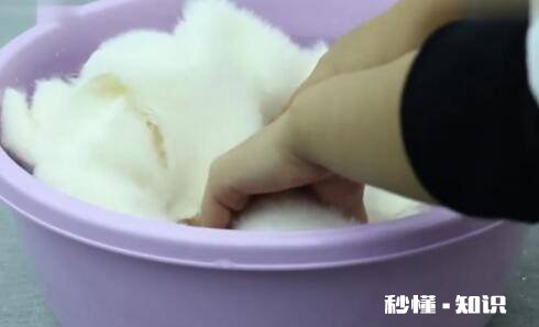 獭兔毛内胆比羽绒服暖和吗 獭兔毛怎么自己在家洗