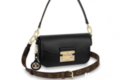 lv五金氧化了可以去专柜修吗 lv新包五金膜撕了还可以换吗