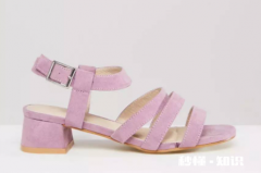 麂皮凉鞋如何清洗 麂皮鞋能用水洗吗