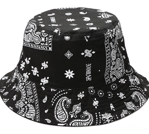 男生戴渔夫帽会被笑吗 戴眼镜的男生戴渔夫帽好看吗