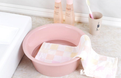 衣服用60度的水会洗坏吗 多少温度水洗衣服