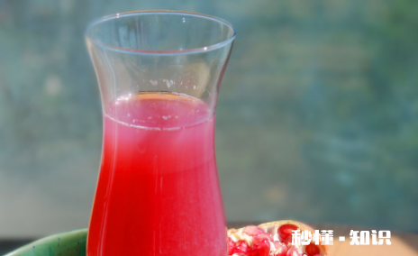 石榴水弄衣服上怎么洗 衣服上的果汁颜色怎么能洗掉