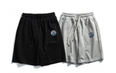 防晒霜弄到黑色裤子上怎么洗 怎么清洗防晒霜染黄的衣领