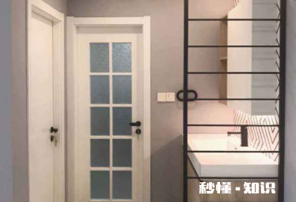 一个卫生间门多少钱 卫生间的门用什么玻璃不透