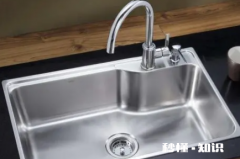 不锈钢水槽漏水口缝隙用什么胶粘 水槽边漏水用什么方法可以修补