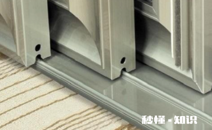 推拉门卡槽怎么清理 推拉门轨道有沙子怎么清理