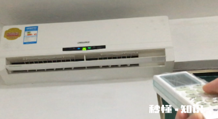 空调指示灯闪烁什么意思 空调显屏闪烁是什么原因