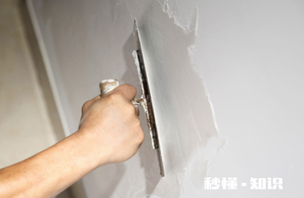 墙面掉灰怎么贴壁纸 墙上腻子粉掉灰怎么处理