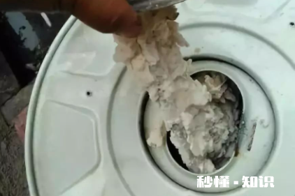 快速电热水器怎么清洗 洗热水器用什么清洁剂