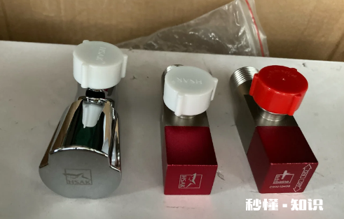 洗手盆有必要装角阀吗 洗手盆下面两个角阀都是管什么的