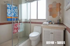 玻璃柜怎么擦干净 玻璃浴室柜上的污渍怎么去除