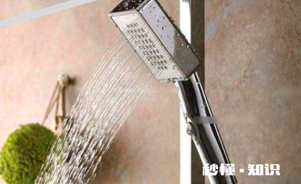 花洒挂不住怎么办 花洒架子松了怎么办