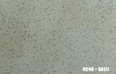 厨房石英石台面发黄可以用刀刮吗 厨房石英石台面发黄用什么清洗