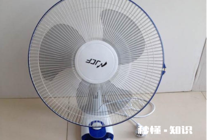 电风扇摇头不灵敏怎么回事 电风扇怎么摇头怎么定点