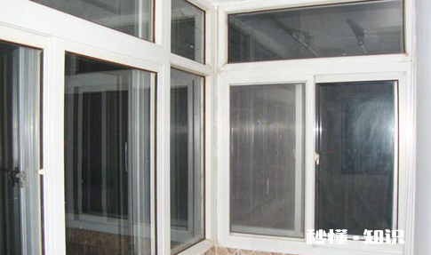 塑钢窗玻璃裂了是不是要换 塑钢窗玻璃怎么拆卸小技巧