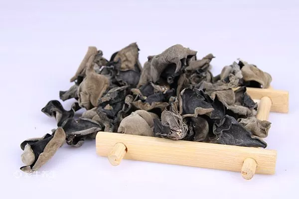 白木耳隔夜可以吃吗 白木耳的功效与作用