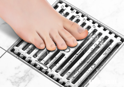 卫生间没有地漏只有蹲便怎么办 卫生间没有地漏怎么排水