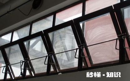 窗户往外推的如何关回来 上悬窗锁不住怎么解决